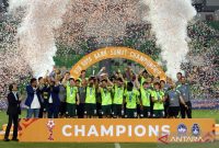 Australia U-19 berhasil meraih gelar juara Piala AFF U-19 2026 setelah mengalahkan Thailand U-19 dengan skor 2-0 pada partai final yang berlangsung di Stadion Utama Sumatra Utara, Deli Serdang, Sabtu (13/6/2026) malam. (Foto Antara)