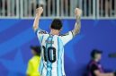 Lionel Messi kembali menorehkan sejarah dalam karier gemilangnya setelah mencetak hat-trick saat membawa Argentina mengalahkan Aljazair dengan skor 3-0 pada laga pembuka Piala Dunia 2026, Rabu (17/6/2026).