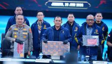 Bareskrim Polri membongkar jaringan perjudian online internasional yang beroperasi di Indonesia.