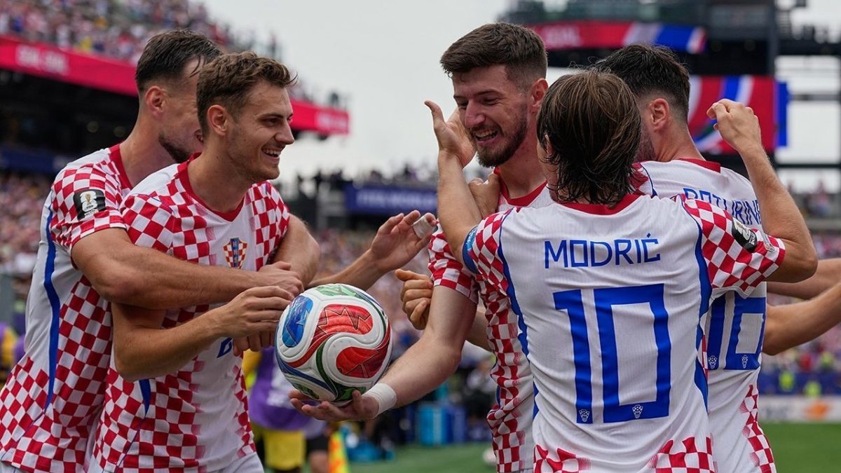 Kroasia memastikan langkah ke babak 32 besar Piala Dunia 2026 setelah menundukkan Ghana dengan skor 2-1 pada laga terakhir Grup L di Philadelphia Stadium, Minggu (28/6/2026).