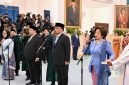 Presiden Prabowo Subianto melantik Nanik S. Deyang sebagai Kepala Badan Gizi Nasional serta Agustina Arumsari dan Trenggono sebagai Wakil Kepala Badan Gizi Nasional. Pelantikan tersebut berlangsung di Istana Negara, Jakarta, pada Senin, 8 Juni 2026. Foto: BPMI Setpres/Cahyo