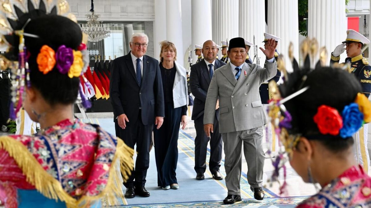 Presiden Prabowo Subianto menggelar jamuan santap siang kenegaraan sebagai bagian dari rangkaian kunjungan kenegaraan Presiden Republik Federal Jerman, Frank-Walter Steinmeier beserta Ibu Elke Büdenbender di Istana Negara, Jakarta, pada Senin, 15 Juni 2026. Foto: BPMI Setpres/Cahyo