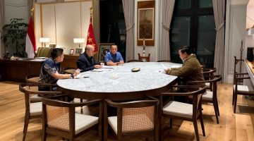 Presiden Prabowo Subianto menerima Menteri Investasi dan Hilirisasi sekaligus Kepala Badan Pengelola Investasi (BPI) Danantara, Rosan Roeslani, di kediamannya di Kertanegara, Jakarta, Minggu (21/6/2026).