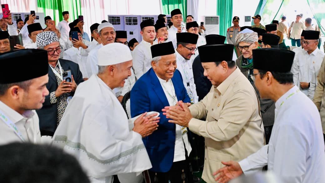 Presiden Prabowo Subianto menghadiri Penutupan Musyawarah Nasional (Munas) Alim Ulama dan Konferensi Besar (Konbes) Nahdlatul Ulama (NU) 2026 yang diselenggarakan di Institut Agama Islam (IAI) Syaichona Mohammad Cholil, Kabupaten Bangkalan, Jawa Timur, pada Selasa, 23 Juni 2026. Foto: BPMI Setpres/Laily Rachev