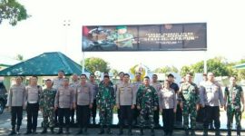 Polres Minahasa Selatan (Minsel) memperkuat sinergi dengan TNI melalui kunjungan silaturahmi ke Markas Secaba Rindam XIII/Merdeka di Kelurahan Pondang, Kecamatan Amurang Timur, Selasa (14/7/2026).