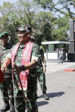Pangdam XIII/Mdk Kunjungi Kodim 1303/Bolmong, Tekankan Disiplin dan Profesionalisme Prajurit