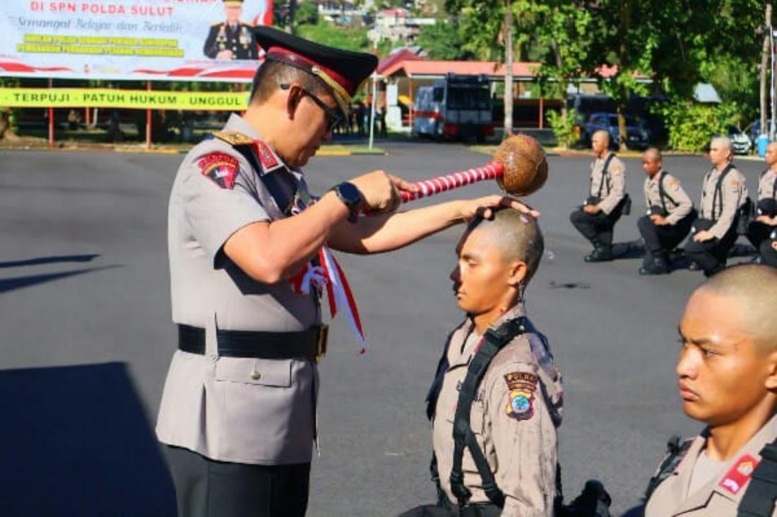 Wakapolda Sulut Brigjen Pol. Awi Setiyono resmi membuka Pendidikan Pembentukan Bintara (Diktukba) Polri Tahun Anggaran 2026 di Sekolah Polisi Negara (SPN) Polda Sulut, Karombasan, Senin (20/7/2026).
