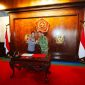 Kapolri Jenderal Listyo Sigit Prabowo melakukan silaturahmi dengan Panglima TNI Jenderal Agus Subiyanto di Mabes TNI, Cilangkap, Jakarta Timur