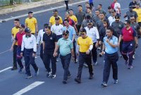 Kapolda Sulawesi Utara Irjen Pol. Roycke Harry Langie, Pangdam XIII/Merdeka Mayjen TNI Mirza Agus, jajaran Forkopimda Sulut olahraga bersama.