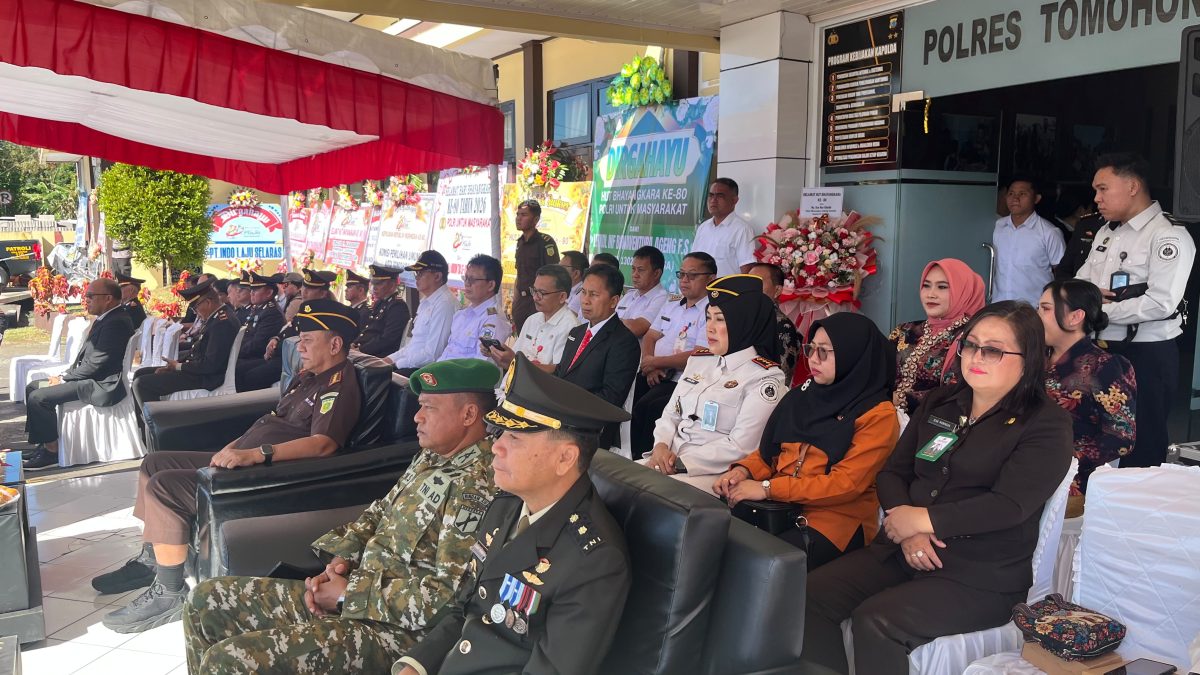 Lembaga Pemasyarakatan (Lapas) Perempuan Kelas IIB Manado menghadiri Upacara Peringatan Hari Bhayangkara ke-80 yang digelar di Markas Polres Tomohon, Rabu (1/7/2026).