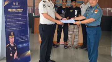 Kantor Wilayah Direktorat Jenderal Imigrasi Sulawesi Utara menerima penyerahan dua warga negara (WN) Filipina dari KODAERAL VIII Manado yang diduga memasuki wilayah Indonesia tanpa dokumen perjalanan yang sah.