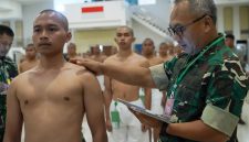 Pangdam XIII/Merdeka Mayjen TNI Mirza Agus memimpin Sidang Pemilihan Tingkat Sub Panitia Pusat (Pantukhir) Penerimaan Calon Tamtama Prajurit Karier (Cata PK) TNI AD Gelombang II Tahun Anggaran 2026 di Makodam XIII/Merdeka, Rabu (8/7/2026).