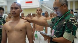 Pangdam XIII/Merdeka Mayjen TNI Mirza Agus memimpin Sidang Pemilihan Tingkat Sub Panitia Pusat (Pantukhir) Penerimaan Calon Tamtama Prajurit Karier (Cata PK) TNI AD Gelombang II Tahun Anggaran 2026 di Makodam XIII/Merdeka, Rabu (8/7/2026).