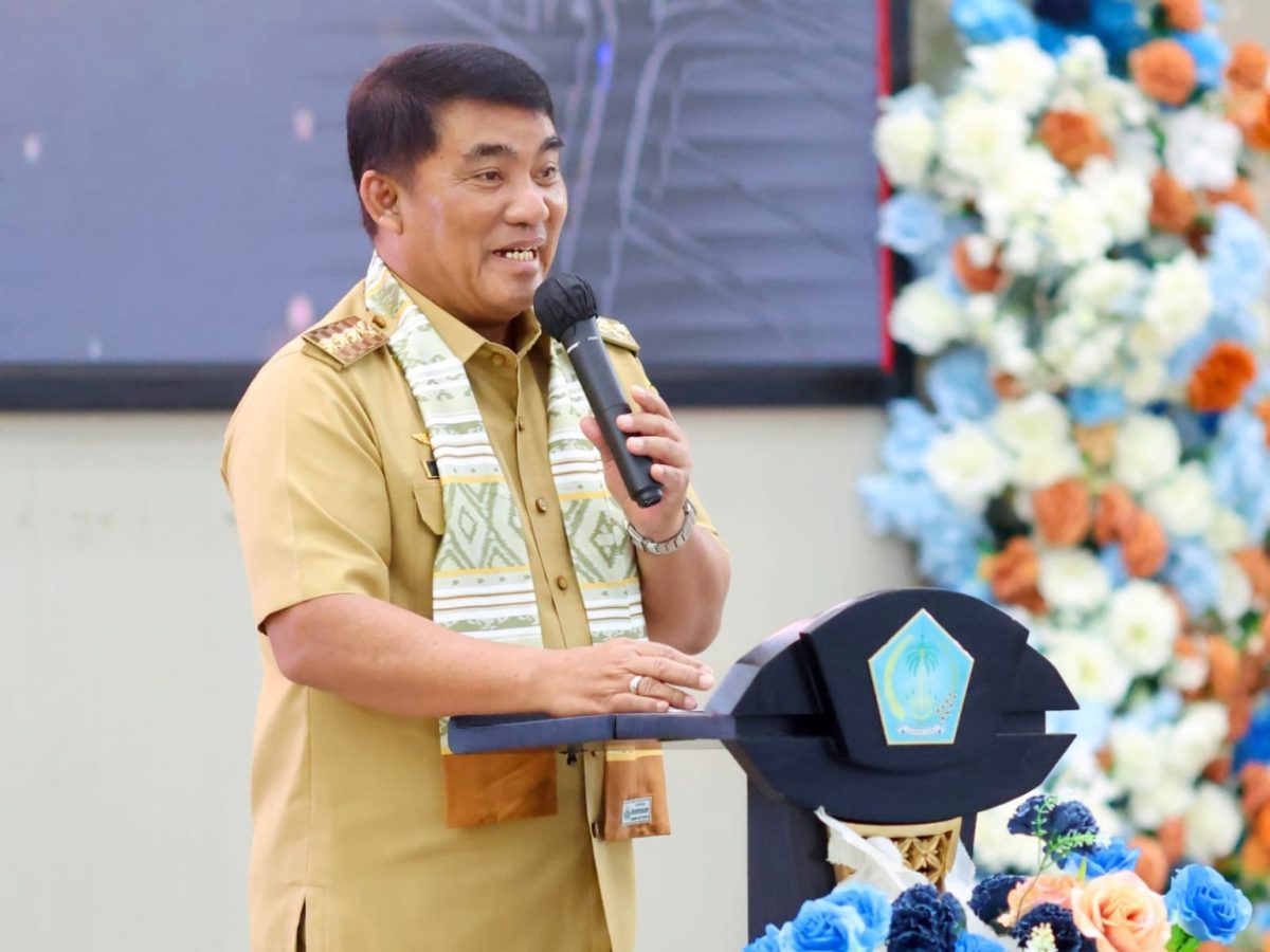 Gubernur Sulawesi Utara Yulius Selvanus.(Foto Istimewa)