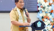 Gubernur Sulawesi Utara Yulius Selvanus.(Foto Istimewa)