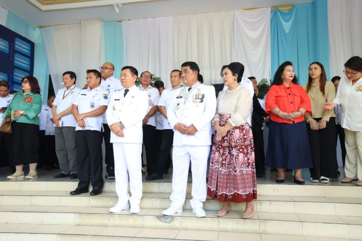 Gubernur Sulawesi Utara Mayjen TNI (Purn) Yulius Selvanus, S.E. menyambut langsung kedatangan kontingen Pesparawi Sulut di Graha Gubernuran Bumi Beringin, Manado, Rabu (1/7/2026).