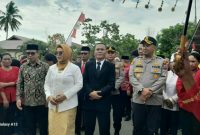 Pelestarian budaya lokal kembali menjadi perhatian masyarakat Bolaang Mongondow Utara (Bolmut) melalui prosesi penganugerahan gelar adat kepada Ketua DPRD Bolmut periode 2024–2029, Hj. Dewi Zandra Astuti Mondo.