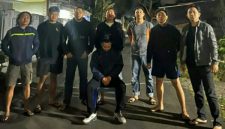 Tim URC Resmob Polres Minahasa mengamankan seorang pria yang diduga melakukan kekerasan dalam rumah tangga (KDRT) di Kecamatan Langowan Barat, Jumat (24/7/2026) dini hari.