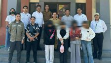 Polsek Kawasan Bandara Sam Ratulangi Manado  menggagalkan keberangkatan enam Calon Pekerja Migran Indonesia (CPMI) yang diduga akan dikirim secara nonprosedural ke Myanmar untuk bekerja sebagai admin judi online.Sam Ratulangi Manado  menggagalkan keberangkatan enam Calon Pekerja Migran Indonesia (CPMI) yang diduga akan dikirim secara nonprosedural ke Myanmar untuk bekerja sebagai admin judi online.