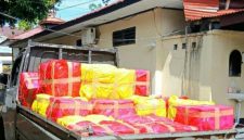 TNI dan Polri menggagalkan dugaan penyelundupan 2.900 kemasan kosmetik ilegal jenis Cream Brilliant yang diduga berasal dari Filipina di perairan Kampung Tariang Baru, Kecamatan Tabukan Tengah, Kabupaten Kepulauan Sangihe.