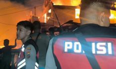 11 Menit Tiba di Lokasi Kebakaran Aspol Pakowa, Polresta Manado Buktikan Kecepatan Layanan Darurat 112/110