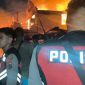 Respons cepat kembali ditunjukkan jajaran Polresta Manado dalam menangani kondisi darurat. Hanya 11 menit setelah menerima laporan kebakaran melalui layanan Call Centre 112/110, personel kepolisian langsung tiba di lokasi kejadian.