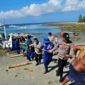 Tiga nelayan asal Desa Bowombaru, Kecamatan Melonguane Timur, Kabupaten Kepulauan Talaud, berhasil diselamatkan setelah perahu motor yang mereka gunakan bocor dan hanyut diterjang cuaca ekstrem di perairan Melonguane, Rabu (29/7/2026).