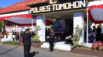 Polres Tomohon Gelar Upacara Peringati HUT Bhayangkara ke-80