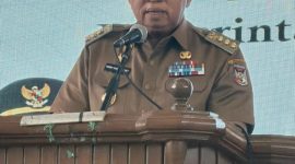 Bupati Minahasa Dr. Robby Dondokambey. 