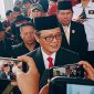 Franky Wolayan, SE, Ketua DPRD Minahasa saat diwawancari awak media usai Dilantik. 