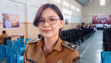 Hukum Tua Desa Koha Timur, Indria Lighaya Suwu SH.