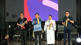 Gubernur Sulawesi Utara, Mayjen TNI (Purn) Yulius Selvanus, SE,(tengah) dalam acara Opening Ceremony Pesta Seni Remaja (PSR) Sinode GMIM Tahun 2026 di Aula Mapalus, Kantor Gubernur Sulawesi Utara, Selasa (28/7/2026).