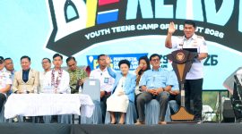 Gubernur Sulawesi Utara Mayjen TNI (Purn) Yulius Selvanus memberikan sambutan dalam Perkemahan Regional Pemuda dan Remaja GPdI Sulawesi Utara 2026 di Desa Pinilih, Kabupaten Minahasa Utara, Senin (29/6/2026). (Ist)