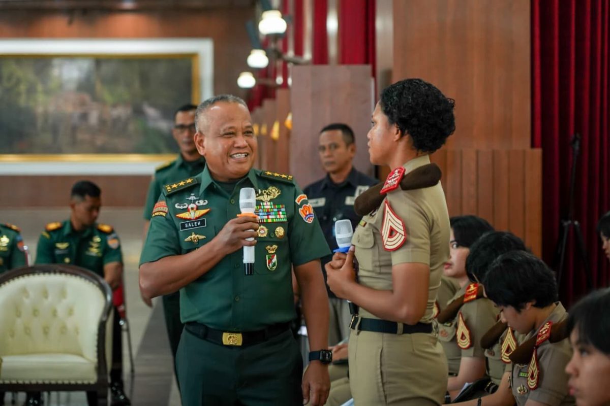 Wakasad Letjen TNI Muhammad Saleh Mustafa menegaskan bahwa integritas, kepemimpinan, dan profesionalisme merupakan fondasi utama yang harus dimiliki setiap calon perwira TNI Angkatan Darat.