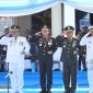 Gubernur Sulawesi Utara Yulius Selvanus bertindak sebagai inspektur upacara dengan membacakan amanat Presiden RI Prabowo Subianto di hadapan ribuan peserta.