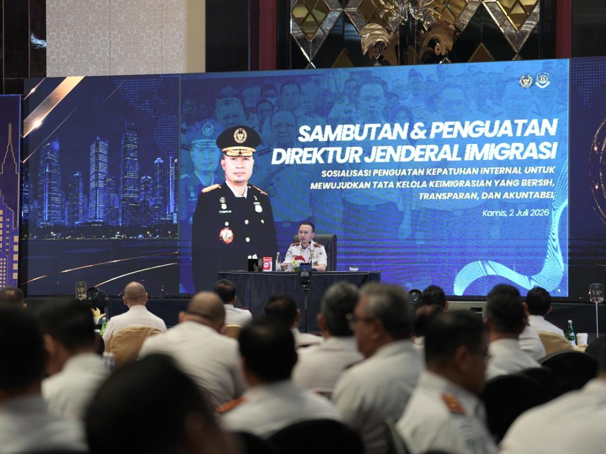 Direktorat Jenderal Imigrasi menggandeng Komisi Pemberantasan Korupsi (KPK) untuk memperkuat integritas dan kepatuhan internal aparatur keimigrasian melalui Sosialisasi Penguatan Kepatuhan Internal Terintegrasi yang digelar di Surabaya, 1–3 Juli 2026.