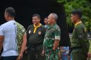 Pangdam XIII/Merdeka Mayjen TNI Mirza Agus menyaksikan langsung Uji Kenaikan Tingkat (UKT) Sabuk Hitam Pencak Silat Militer (PSM)