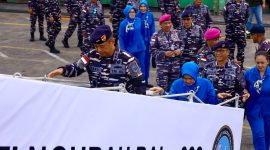 Dankodaeral VIII Laksda TNI Dery Triesananto Suhendi, S.E., M.Tr.Opsla., meninjau langsung kesiapan KRI I Gusti Ngurah Rai (GNR)-332 yang sandar di Dermaga Bitung, Sulawesi Utara, Sabtu (11/7/2026).