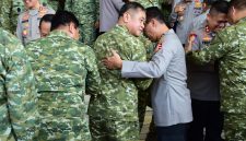 Kasad Jenderal TNI Maruli Simanjuntak, M.Sc., mendampingi Panglima TNI Jenderal TNI Agus Subiyanto menerima kunjungan silaturahmi Kapolri Jenderal Polisi Listyo Sigit Prabowo di Markas Besar TNI, Cilangkap, Jakarta Timur, Senin (13/7/2026).