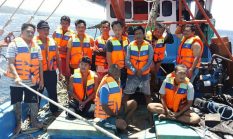 KM Koxinga Tenggelam Dihantam Gelombang di Perairan Minut, 12 Nelayan Berhasil Diselamatkan