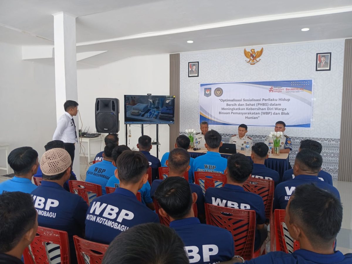 Kepala Rumah Tahanan Negara (Rutan) Kelas IIB Kotamobagu, Aris Yuliyanta, secara resmi membuka kegiatan Sosialisasi Perilaku Hidup Sehat yang digelar di Aula Rutan Kelas IIB Kotamobagu, Rabu (15/7/2026).