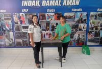Warga Binaan Pemasyarakatan (WBP) Lapas Kelas IIA Manado terus menunjukkan semangat untuk berkarya melalui program Pembinaan Kemandirian yang digelar secara berkelanjutan.