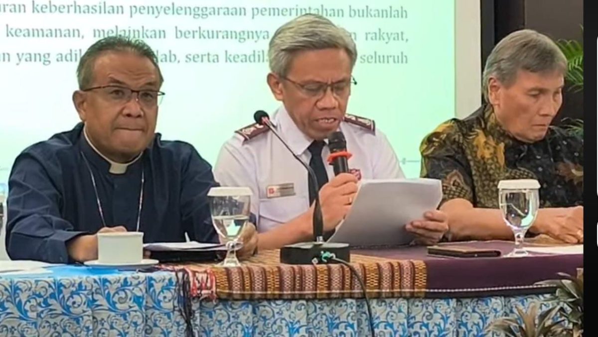 Komandan Teritorial Gereja Bala Keselamatan Indonesia, Kolonel Hosea Makagiantang (Tengah), menghadiri Pertemuan Forum Umat Kristiani Indonesia (FUKRI) yang berlangsung di Jakarta, Kamis (16/7/2026).