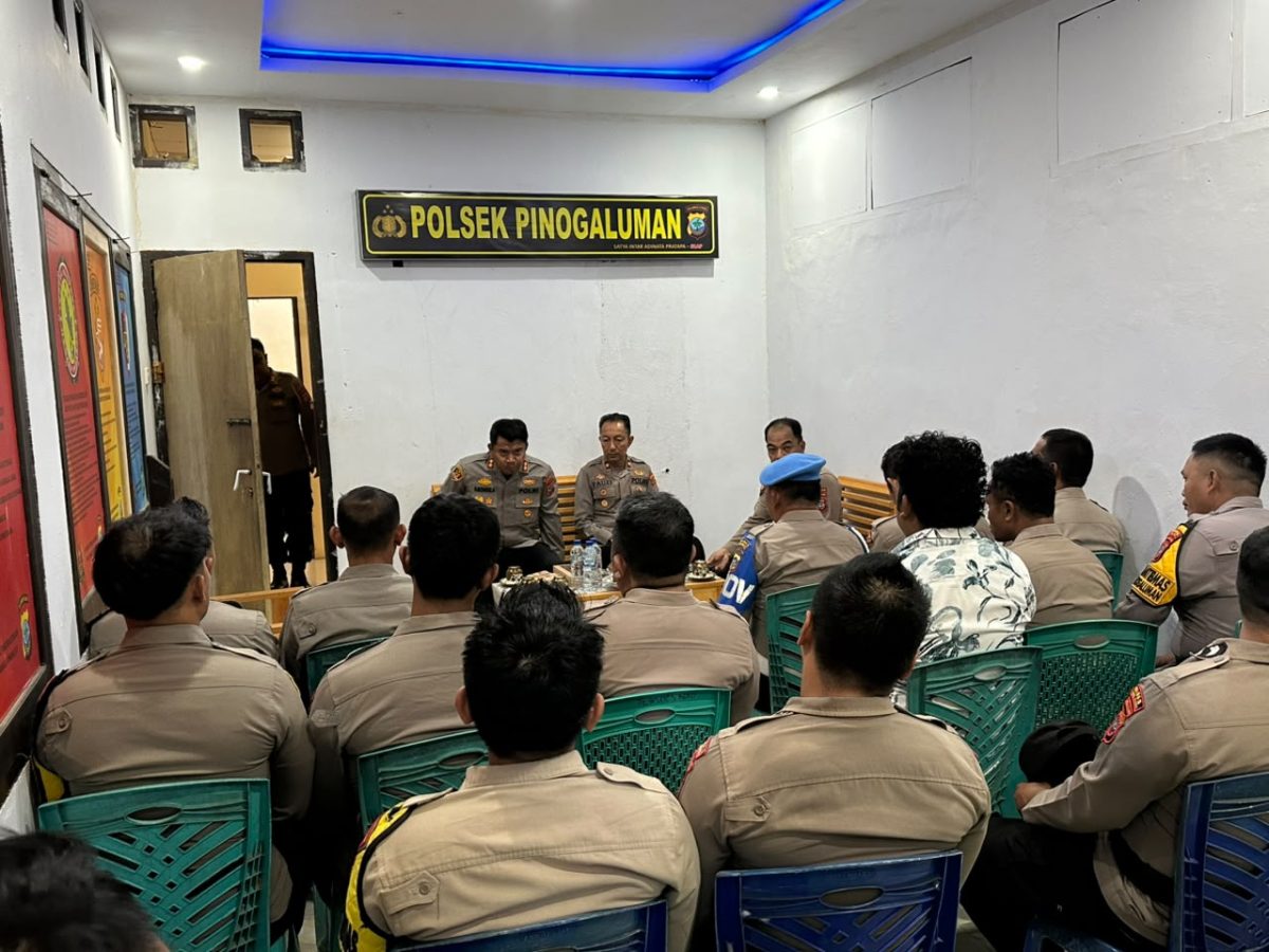 Kapolres Bolaang Mongondow Utara (Bolmut), AKBP Andhika Fitransyah, S.I.K., M.Han., melaksanakan kunjungan kerja ke Polsek Pinogaluman, Sabtu (18/7/2026).