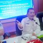 Asisten Deputi Kemenko Kumham Imipas, Herdaus (tengah) didampingi Kakanim Kelas II TPI Tahuna Ready Jootje Ratag (kanan) dan  Kakanim Kelas II TPI Bitung, Ruri H Roesman (kiri).(Foto;Yudi/pilar)