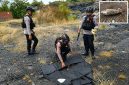 Tim Komposit Detasemen Gegana Satuan Brimob Polda Sulawesi Utara berhasil menangani dan memusnahkan mortir yang ditemukan warga di lahan milik masyarakat di Jalan Sea, Kecamatan Malalayang, Kota Manado.