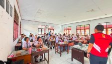 PT PLN (Persero) melalui Unit Pelaksana Pengatur Distribusi (UP2D) Suluttenggo menggelar program PLN Goes To School di SMA Negeri 3, Kota Manado, sebagai upaya meningkatkan kesadaran keselamatan ketenagalistrikan di kalangan pelajar.