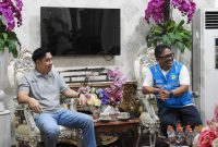 GM PLN UID Suluttenggo Usman Bangun bersama Bupati Sangihe Michael Thungari di Rumah Jabatan Bupati, Senin (27/7/2026).
