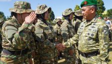 Panglima Kodam XIII/Merdeka Mayjen TNI Mirza Agus, S.I.P., memimpin upacara penutupan Pendidikan dan Pelatihan Sarjana Penggerak Pembangunan Indonesia (SPPI) Koperasi Desa/Kelurahan Merah Putih (KDKMP) dan Kampung Nelayan Merah Putih (KNMP) Tahun 2026.