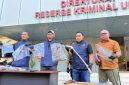 Polda Sulut membongkar praktik pembuatan dan penjualan senjata tajam ilegal di Kabupaten Minahasa Utara.
